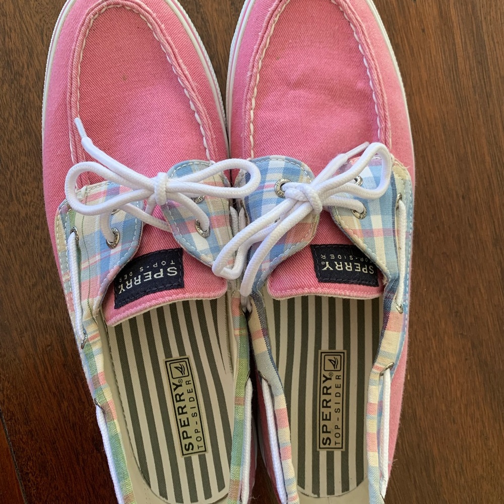 Shoes by Sherry. Top-sider. Style is Biscayne in pink. Excellent condition.
